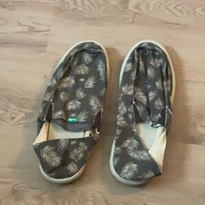 Sanuk Shoes